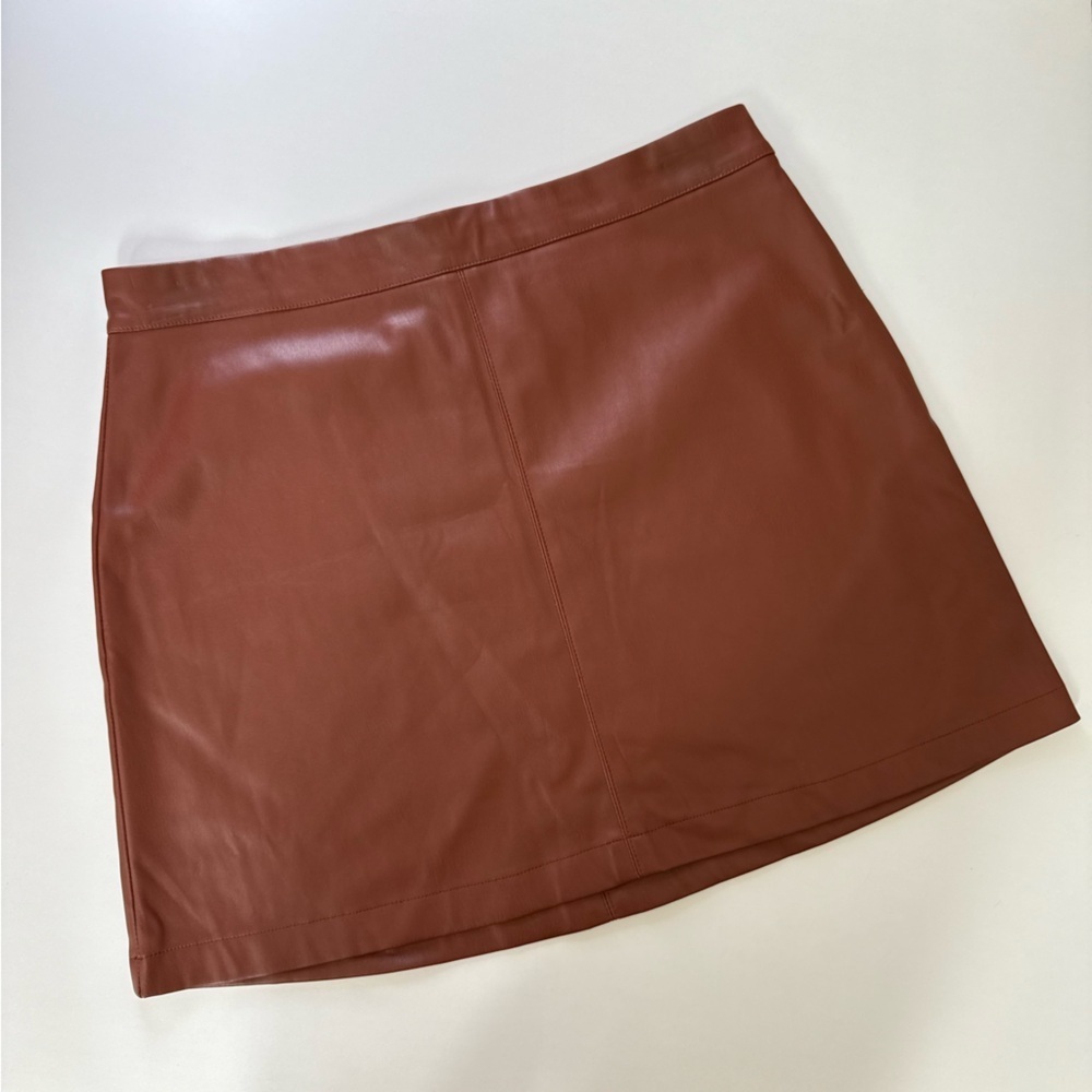 Steve Madden Brown Vegan Leather Fall High Rise Mini Skirt Women’s Size Medium